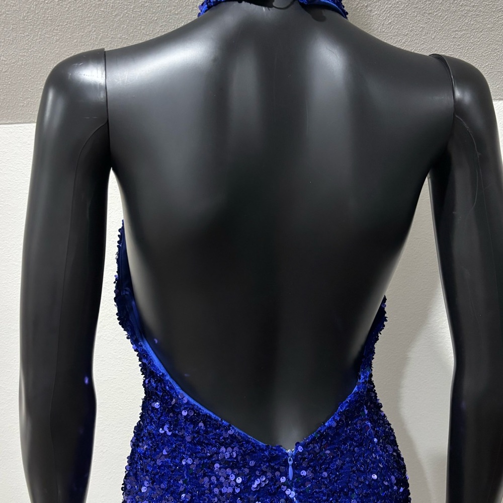 Blue sequin low cut halter fitted formal dress fishtail bottom XS 0 2 - Picture 6 of 11